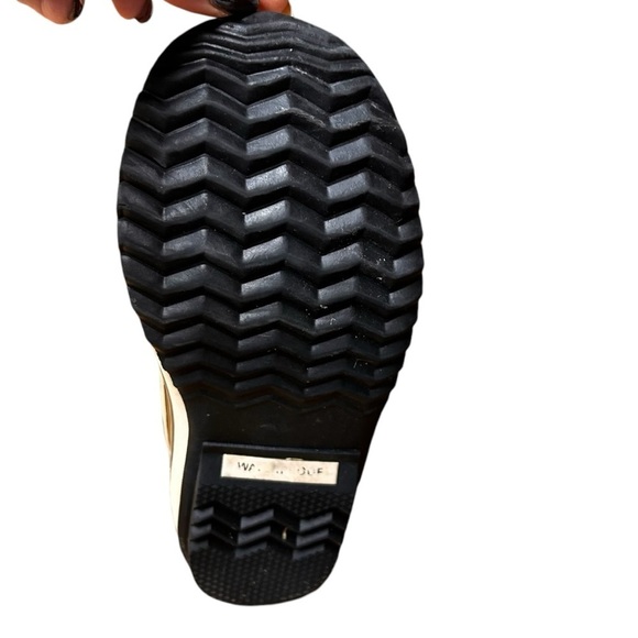 Sorel Women's Carnival Waterproof Winter Boot- Size 9 - Picture 8 of 9